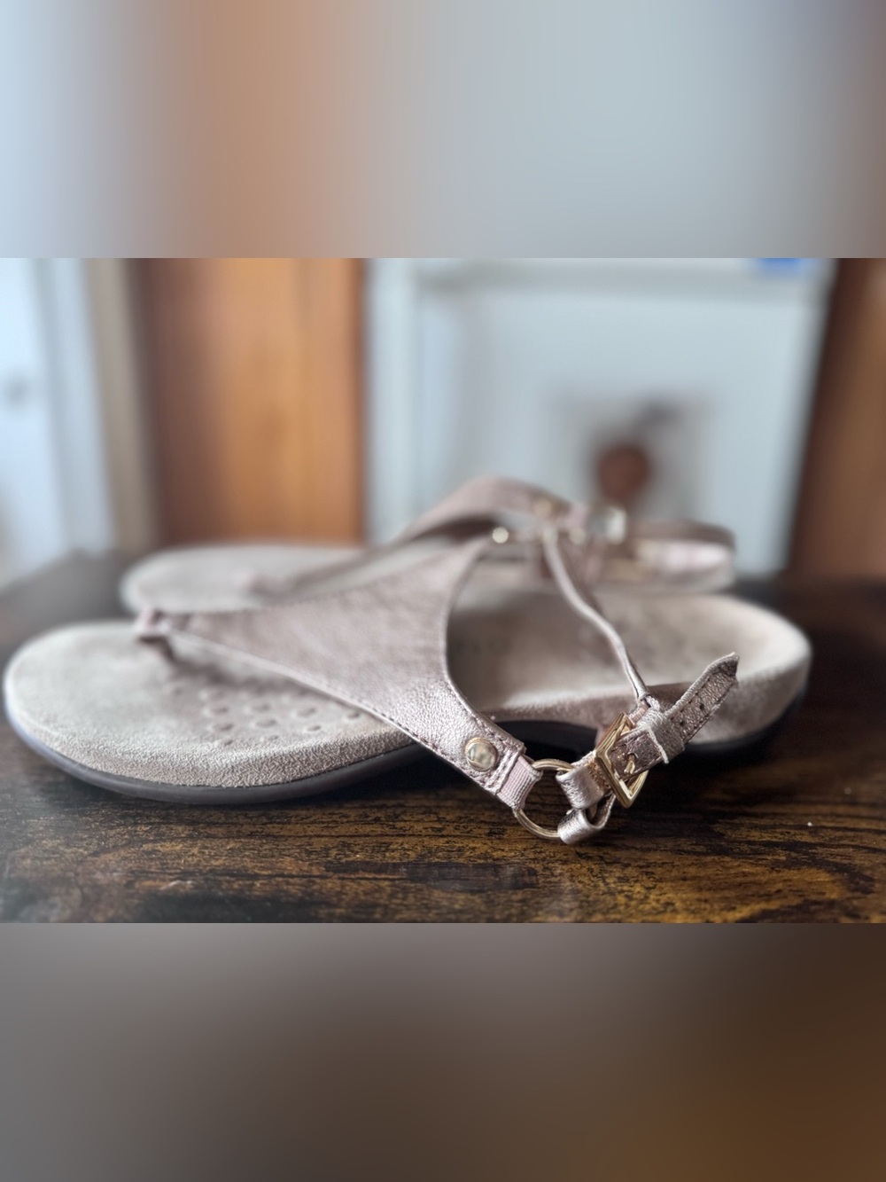 Vionic Kirra Metallic Rose Gold Orthotic Backstrap Sandals 8.5 Wide - Picture 7 of 10